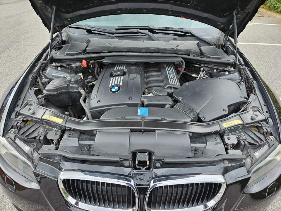 BMW 325i 3,0 Cabriolet 2d