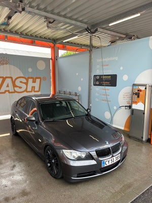 BMW 320i 2,0  4d