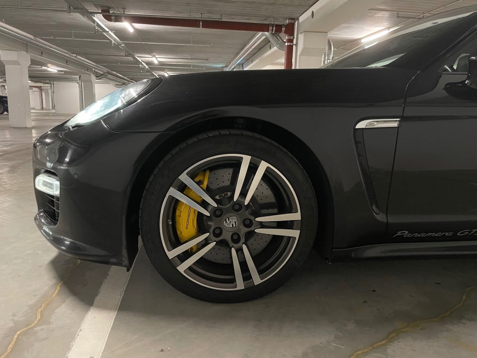 Porsche Panamera GTS 4,8 PDK 5d