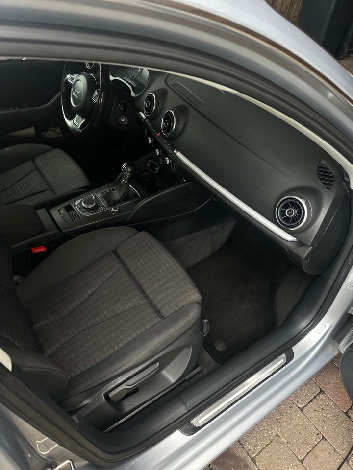 Audi A3 2,0 TDi 150 Ambition Sportback S-tr. 5d