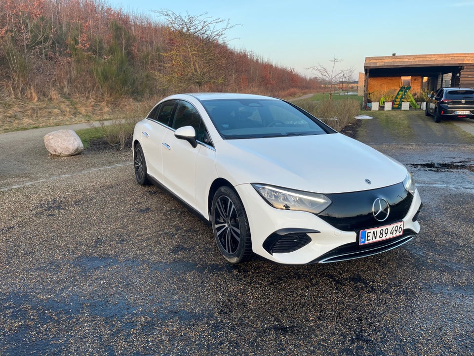 Mercedes EQE300 Avantgarde 4d