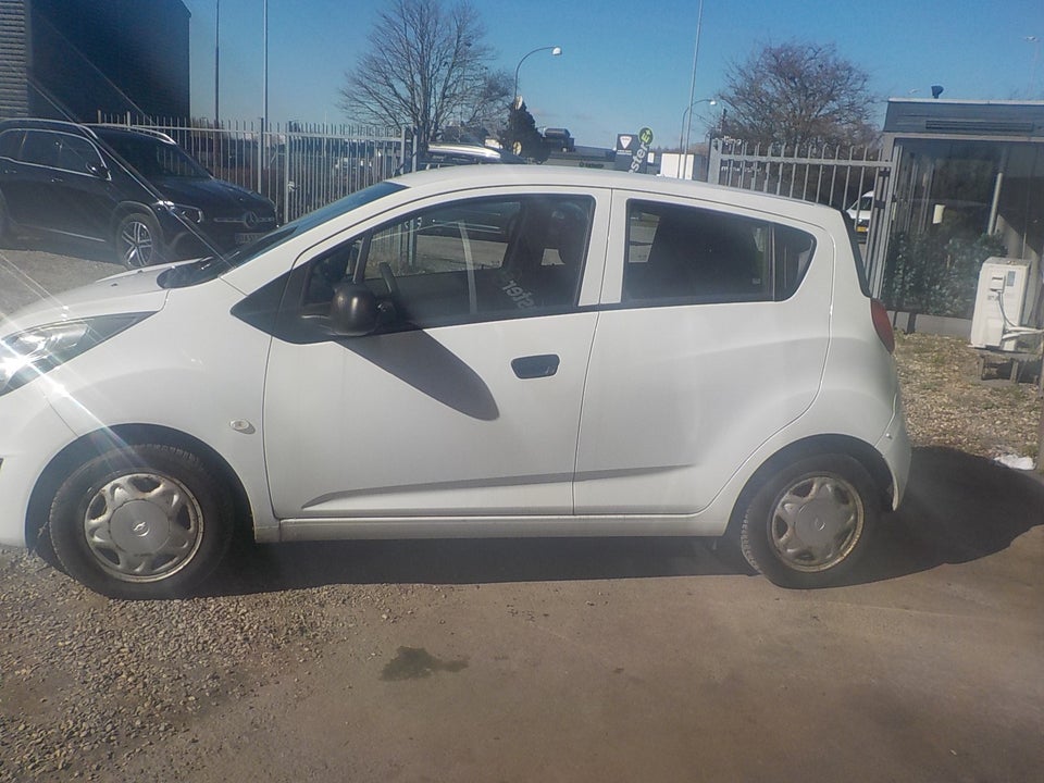 Chevrolet Spark 1,0 LA 5d