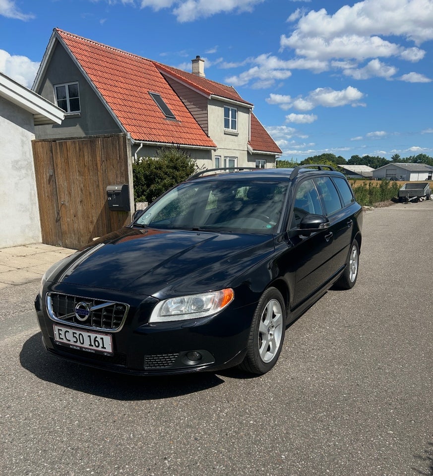 Volvo V70 2,5 T 230 Summum aut. 5d