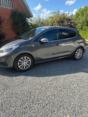 Peugeot 208 1,5 BlueHDi 100 Infinity Sky 5d