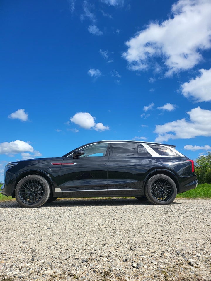 Hongqi E-HS9 99 Premium 5d