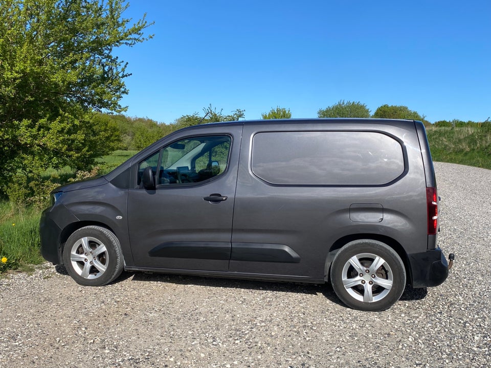 Peugeot Partner 1,5 BlueHDi 100 L1V2 Plus Van