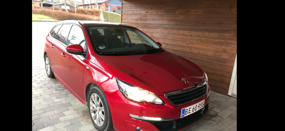 Peugeot 308 1,6 BlueHDi 120 Chili Style SW 5d