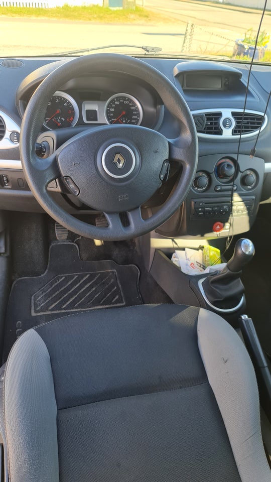 Renault Clio III 1,5 dCi 75 Avantage Sport Tourer 5d