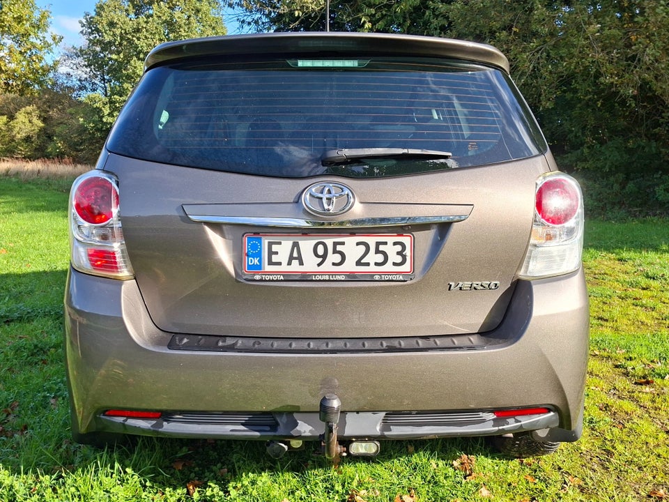 Toyota Verso 1,8 VVT-i T2 Premium 7prs 5d