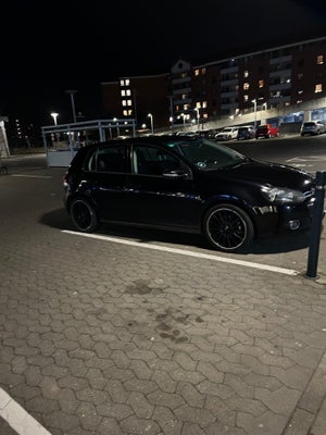 VW Golf VI 2,0 TDi 140 Highline 5d