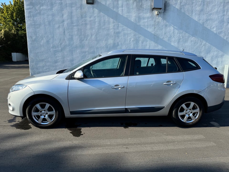 Renault Megane III 1,5 dCi 110 Expression 5d