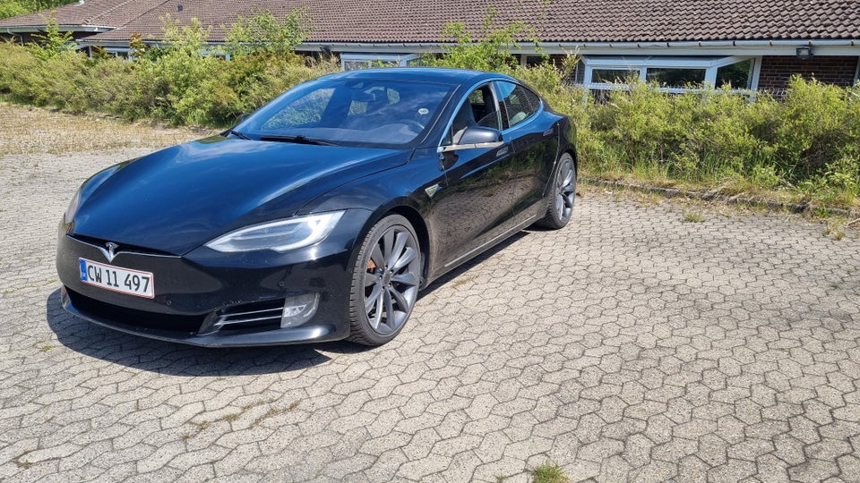 Tesla Model S 90D 5d