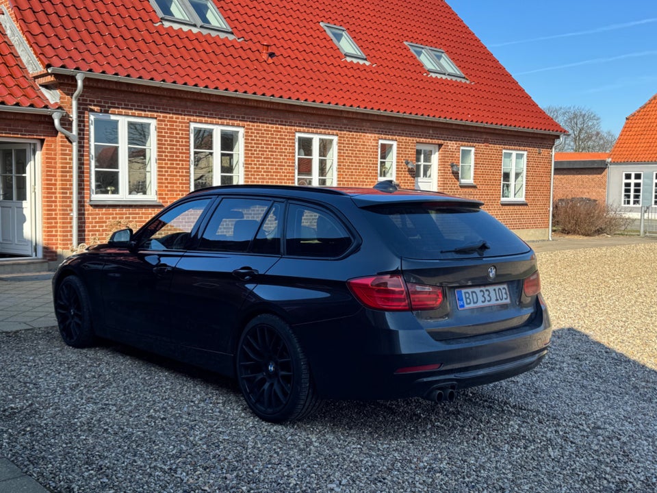 BMW 330d 3,0 Touring Sport Line aut. 5d