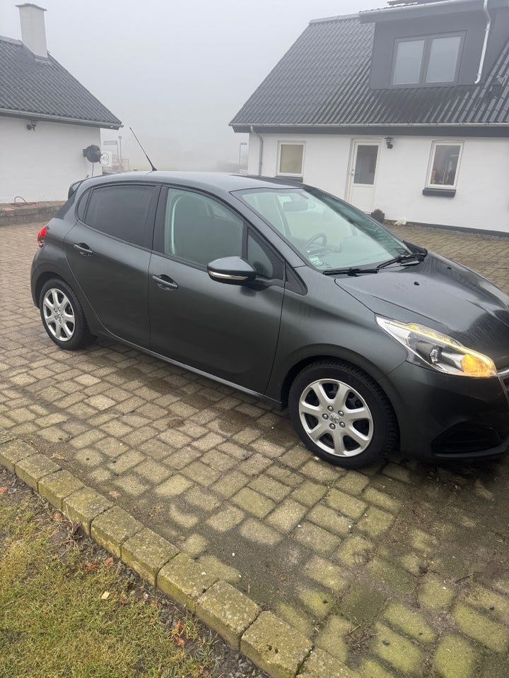 Peugeot 208 1,6 BlueHDi 75 Active 5d