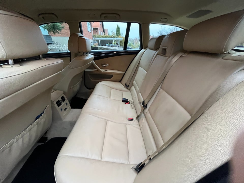 BMW 523i 2,5 Touring aut. 5d