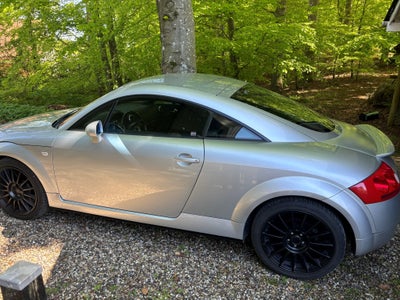 Audi TT 1,8 T 180 Coupé 2d