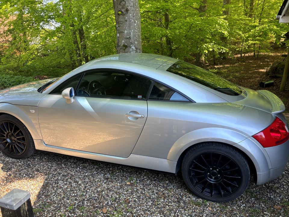 Audi TT 1,8 T 180 Coupé 2d