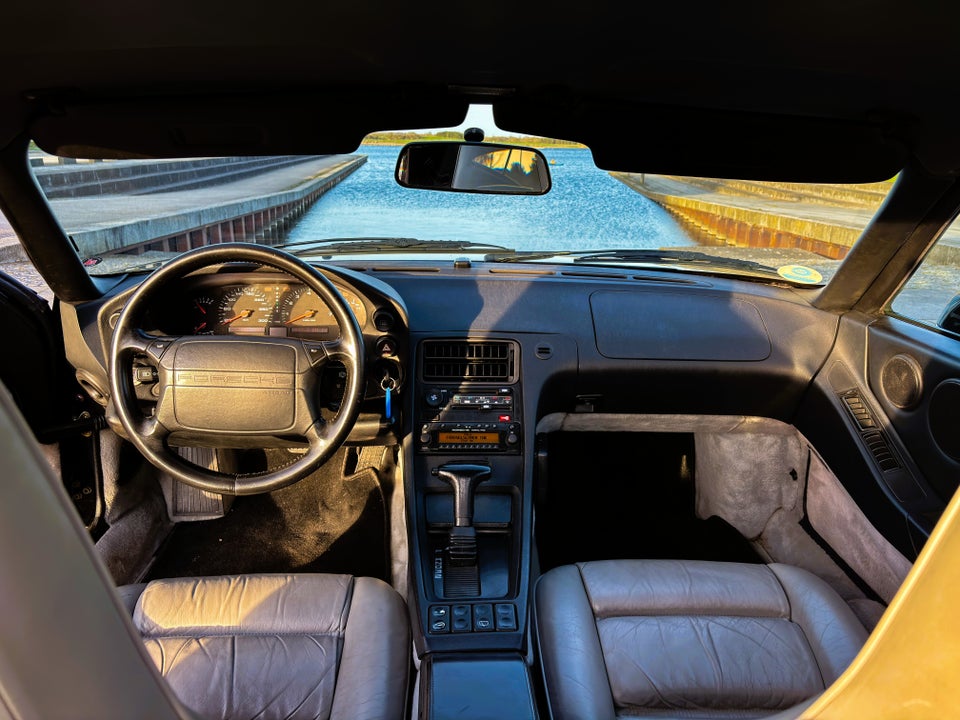 Porsche 928 5,4 GTS aut. 3d