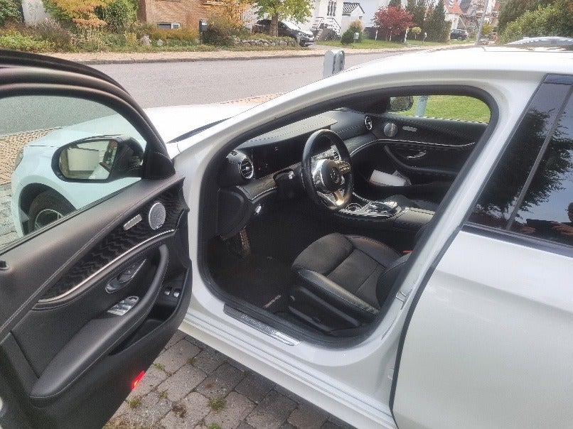 Mercedes E300 e 2,0 AMG Line aut. 4d