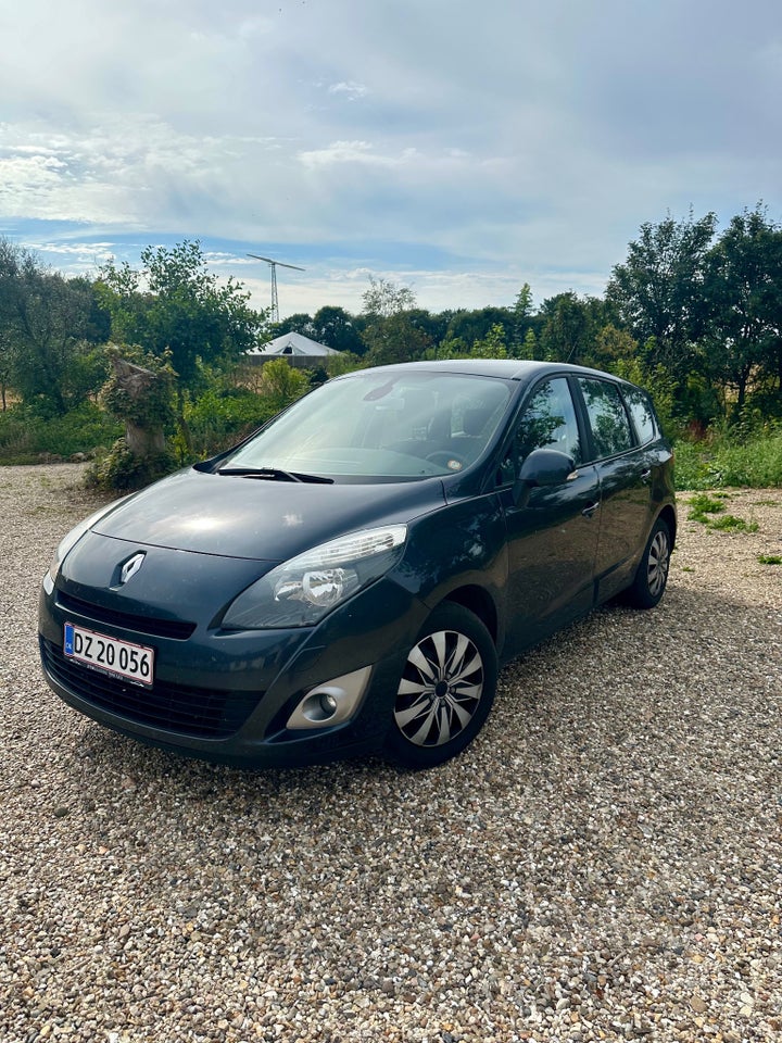 Renault Grand Scenic III 1,6 dCi 130 Dynamique 7prs 5d