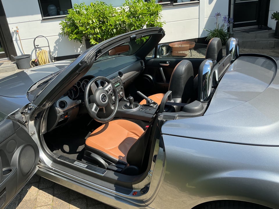 Mazda MX-5 1,8 Roadster 2d