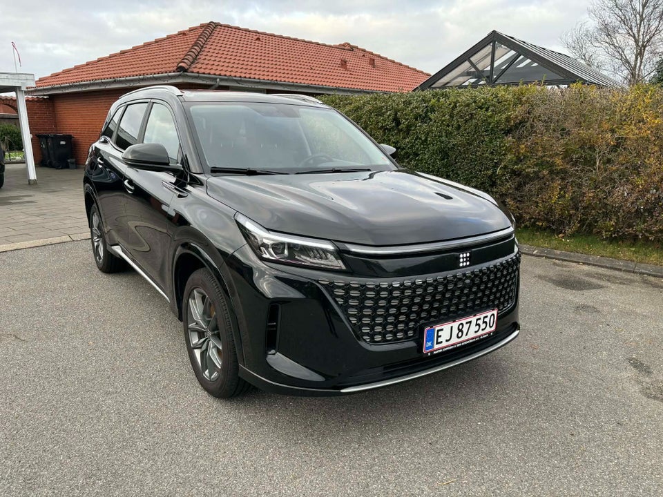 Navor E5 1,5 PHEV Rock 5d