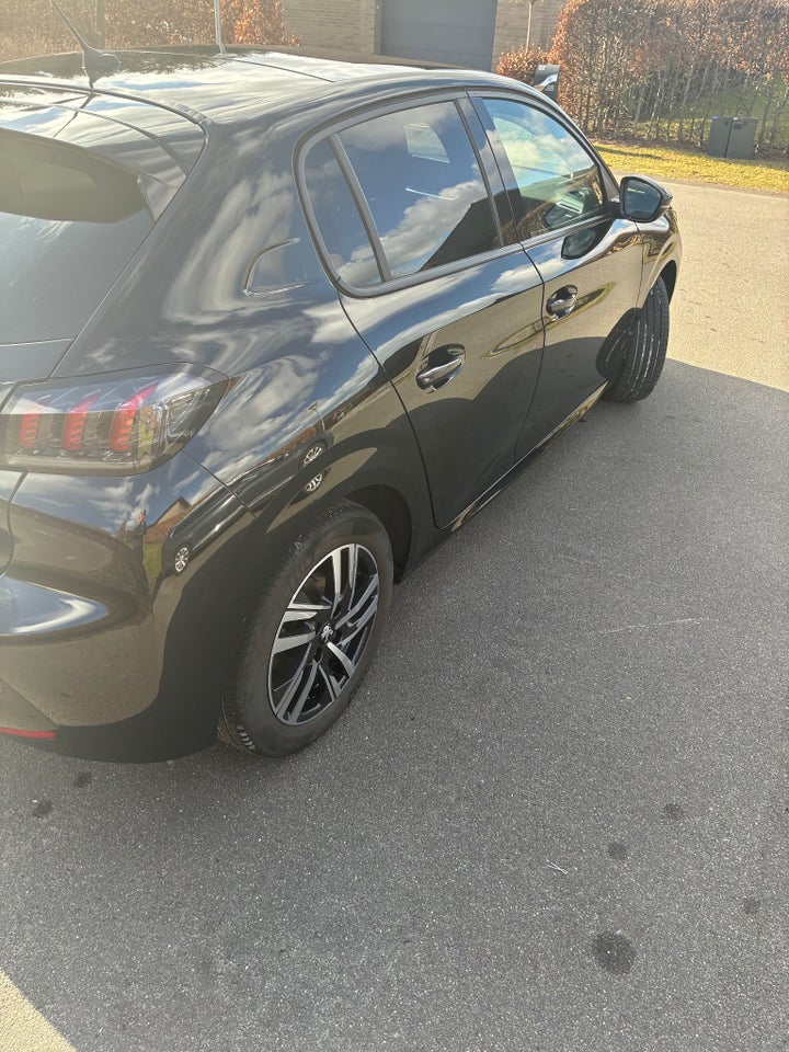 Peugeot 208 1,5 BlueHDi 100 Edition:210+ 5d