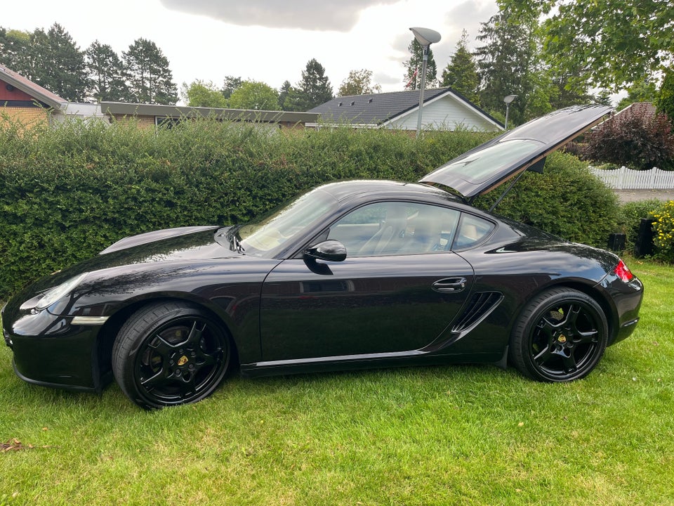 Porsche Cayman 2,7  2d