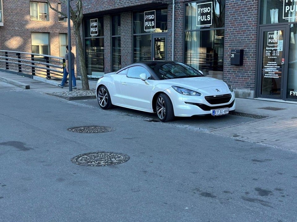 Peugeot RCZ 1,6 THP 155 2d