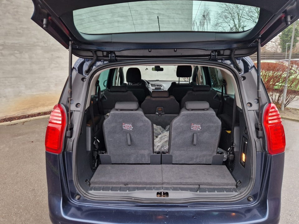 Peugeot 5008 1,6 HDi 112 Premium ESG 5d