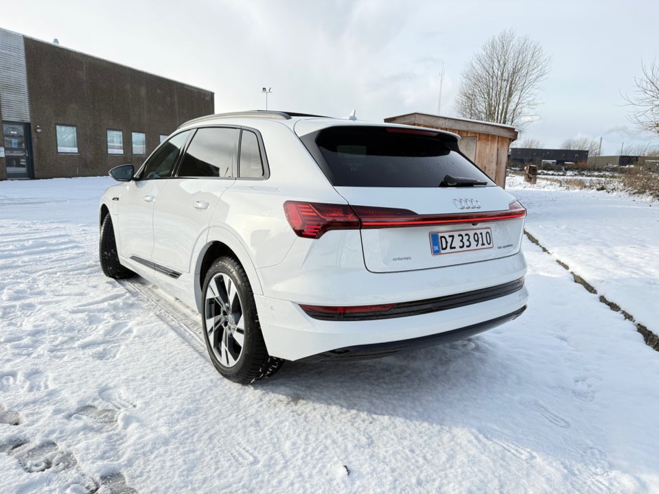 Audi e-tron 55 S-line quattro 5d