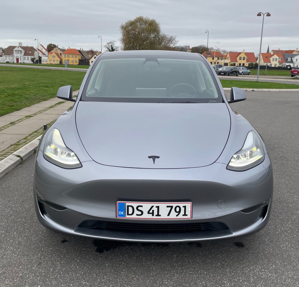 Tesla Model Y Long Range AWD 5d