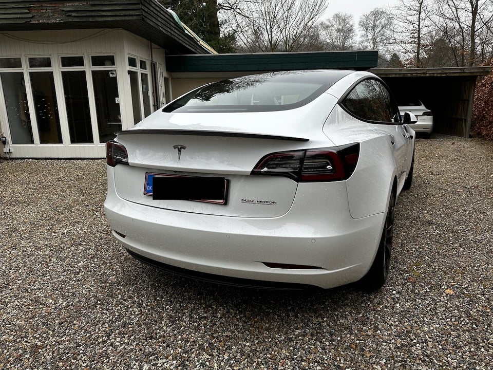 Tesla Model 3 Performance AWD 4d