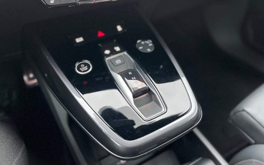 Audi Q4 e-tron 50 S-line quattro 5d