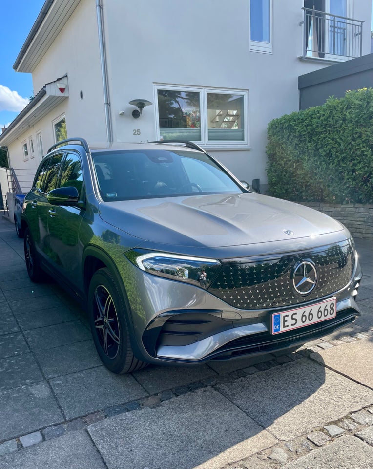 Mercedes EQB300 AMG Line 4Matic 5d