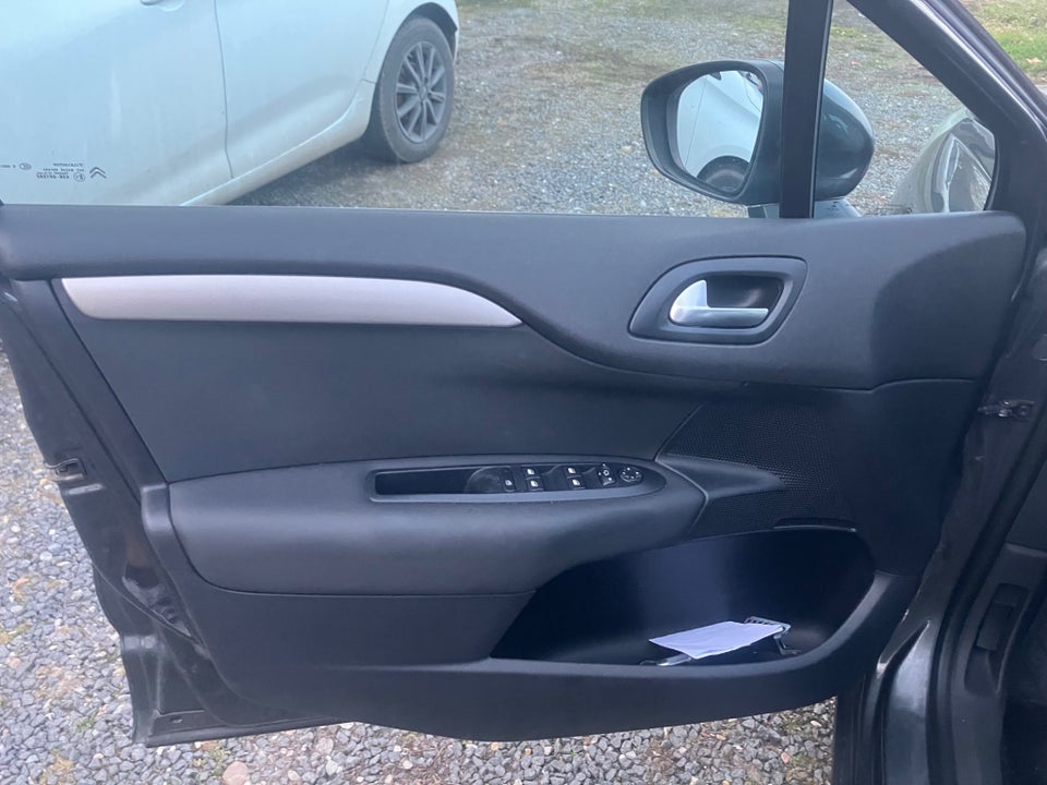 Citroën C4 1,6 HDi 92 Seduction 5d