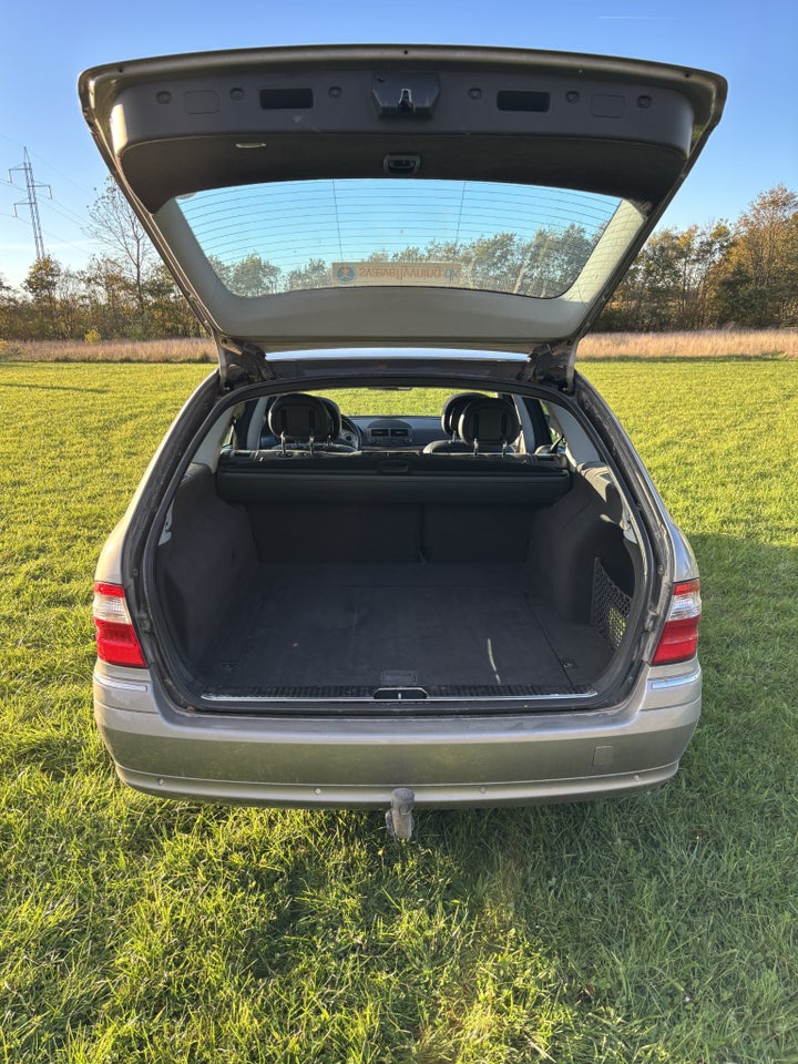 Mercedes E220 2,2 CDi Avantgarde stc. aut. 5d