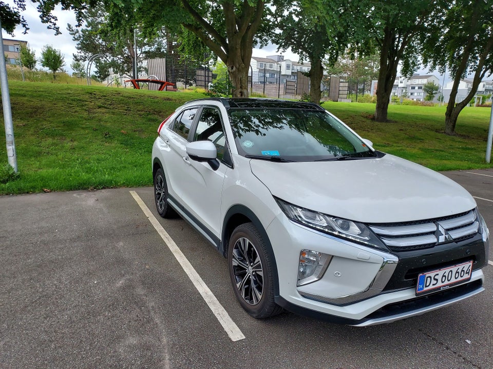 Mitsubishi Eclipse Cross 1,5 T 163 Intense+ CVT 5d