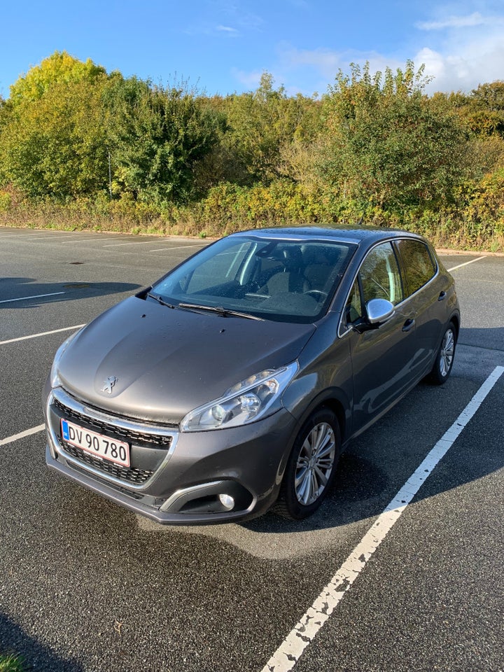 Peugeot 208 1,2 VTi 82 Allure 5d