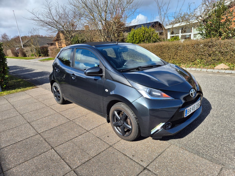 Toyota Aygo 1,0 VVT-i x-sky 5d