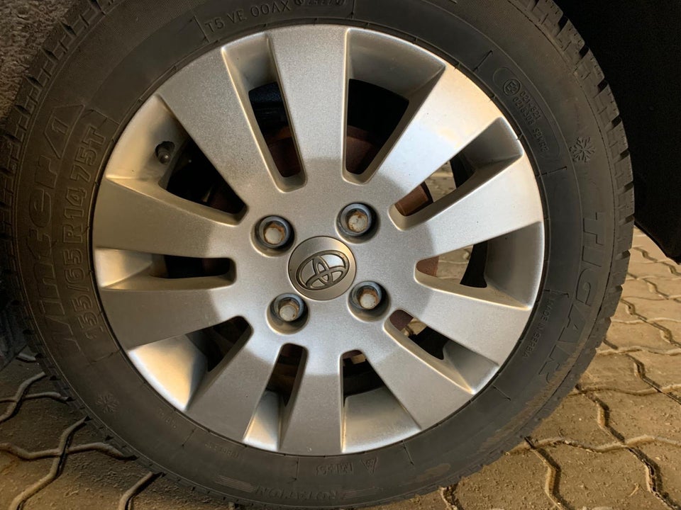 Toyota Aygo 1,0 VVT-i x-sky 5d