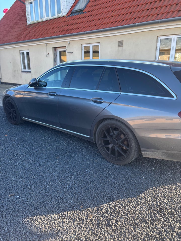 Mercedes E220 d 2,0 AMG Line stc. aut. 5d