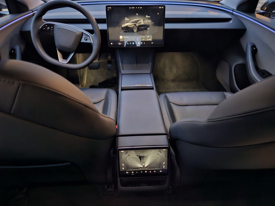 Tesla Model 3 Long Range RWD 4d