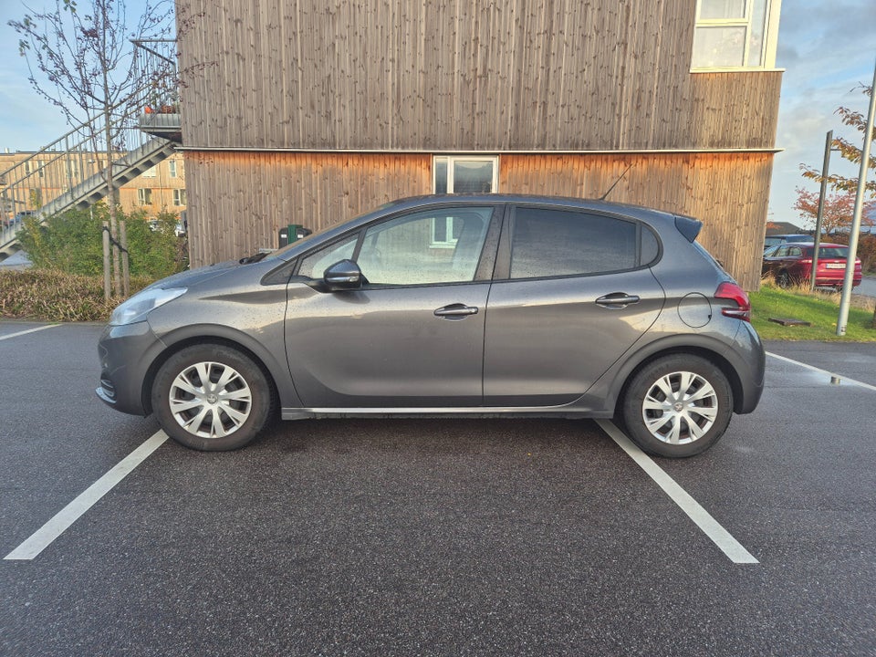 Peugeot 208 1,2 PureTech 82 Envy 5d