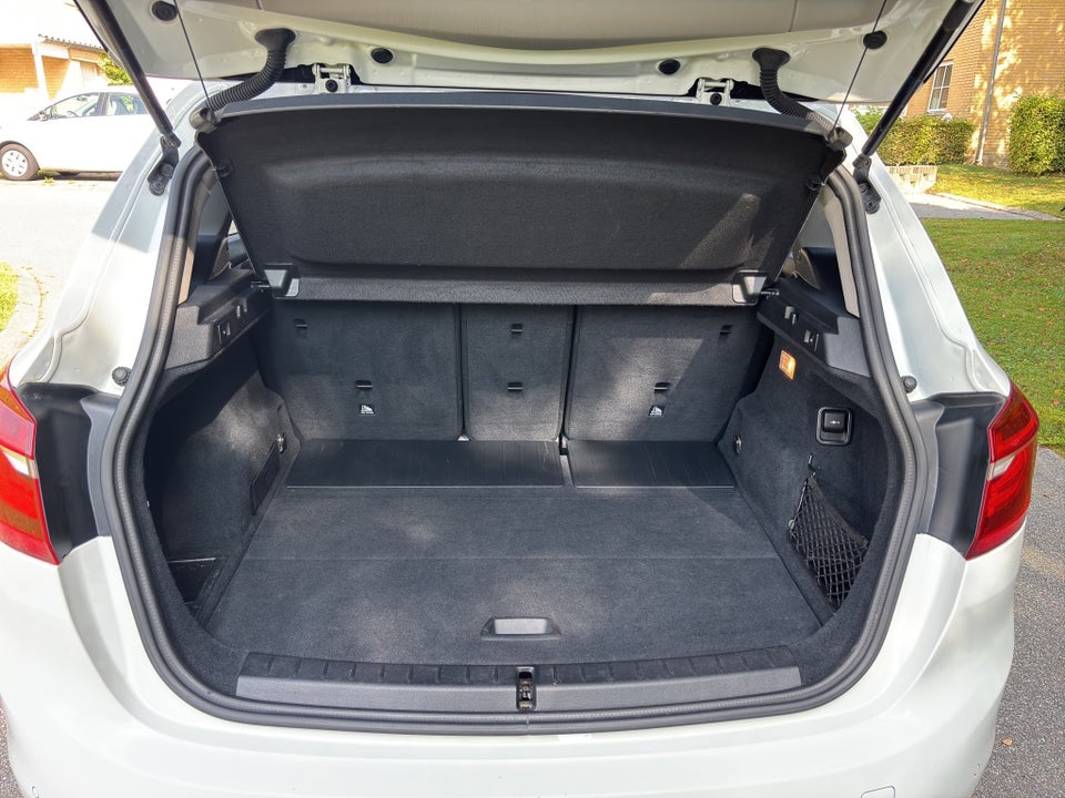 BMW 218i 1,5 Active Tourer Advantage 5d