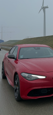 Alfa Romeo Giulia 2,0 T 280 Veloce TI aut. Q4 4d