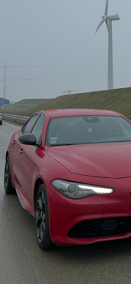 Alfa Romeo Giulia 2,0 T 280 Veloce TI aut. Q4 4d