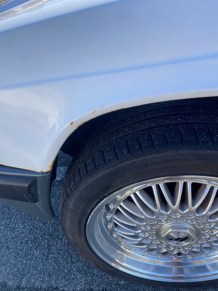 Mercedes 190 E 2,0 aut. 4d