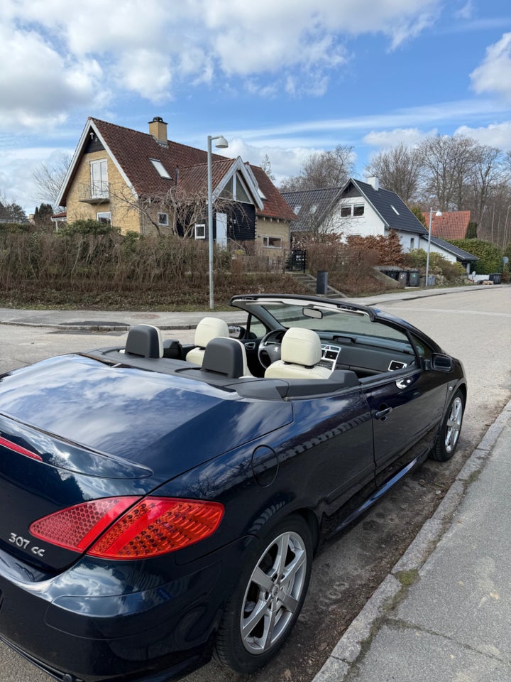 Peugeot 307 2,0 16V CC 2d