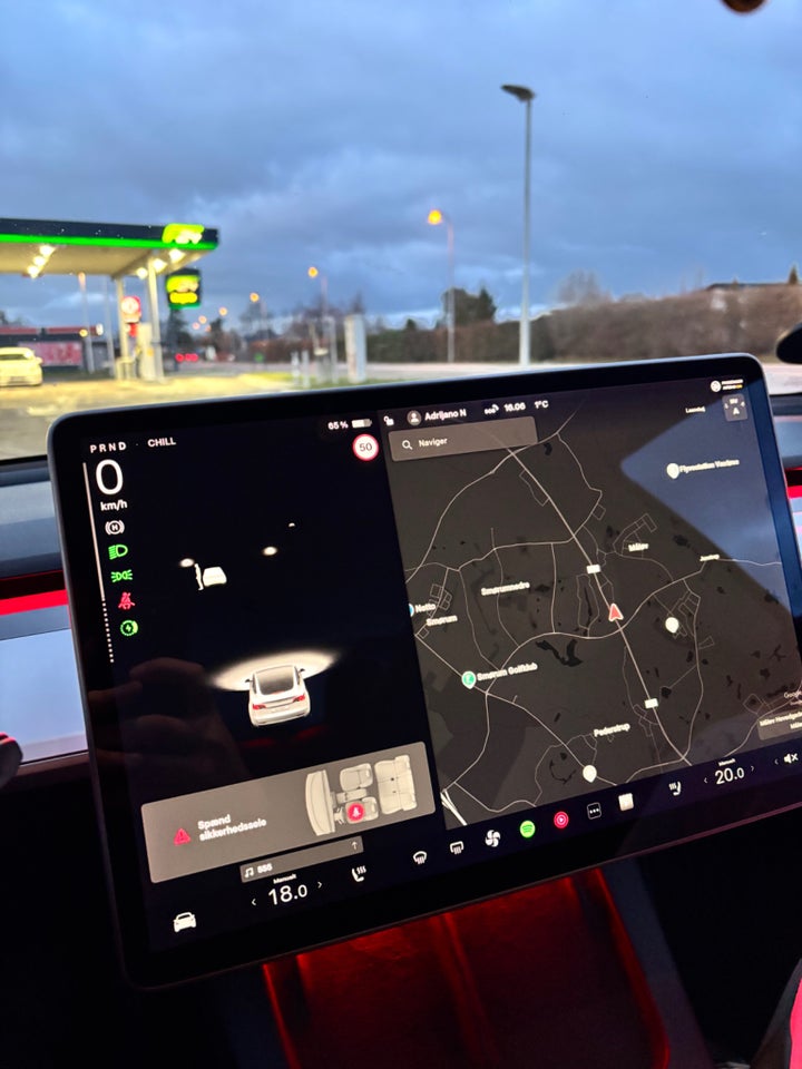 Tesla Model 3 Standard Range+ RWD 4d